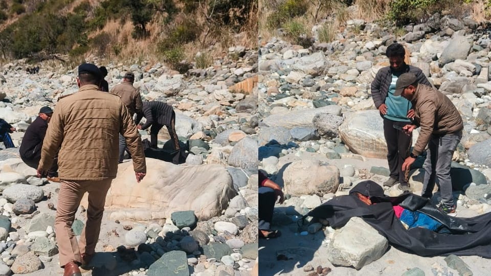 Uttarakhand News Alto Car Accident Himachal Pradesh Six People Died during going to Mahasu Temple Photos
