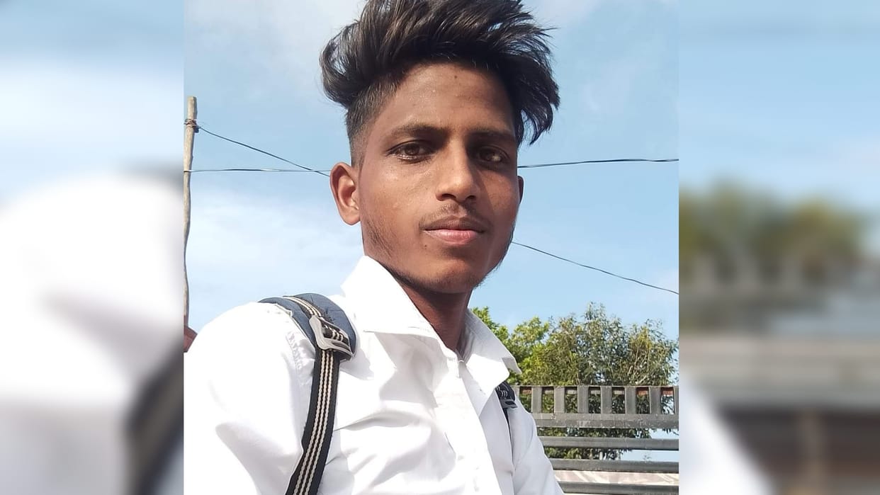 nter student committed suicide by hanging himself inside the house