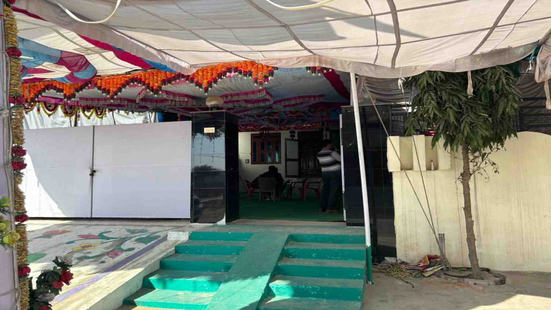 आरोपी का मकान