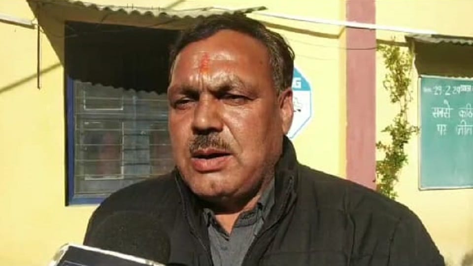 Video of BJP District President Ramesh Bahuguna misbehaving with police personnel goes viral