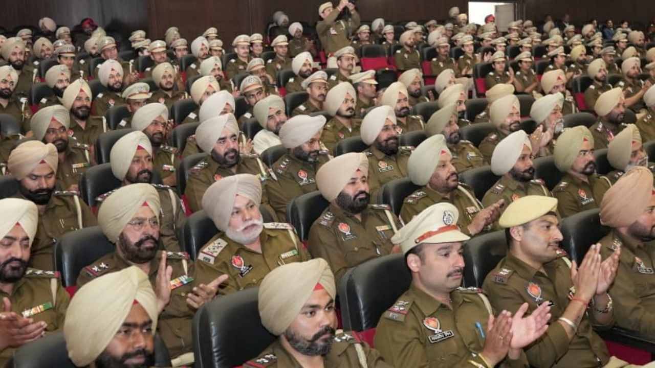पंजाब पुलिस।