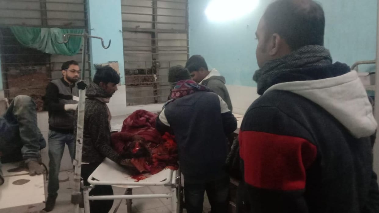 Pregnant woman going to hospital for delivery injured in road accident