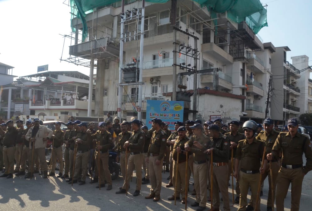 Dehradun News minor Girl Dead Body found in flat in Race Course Post Mortem Reveals Real Death Cause