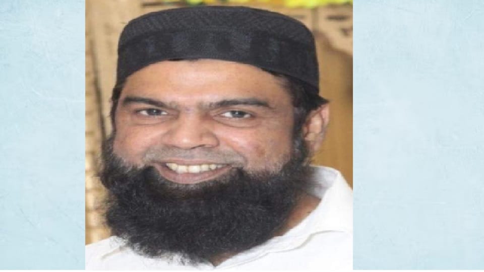 Amroha: Dr. Tajuddin, operator of Hashmi dispensary, dies of heart attack.