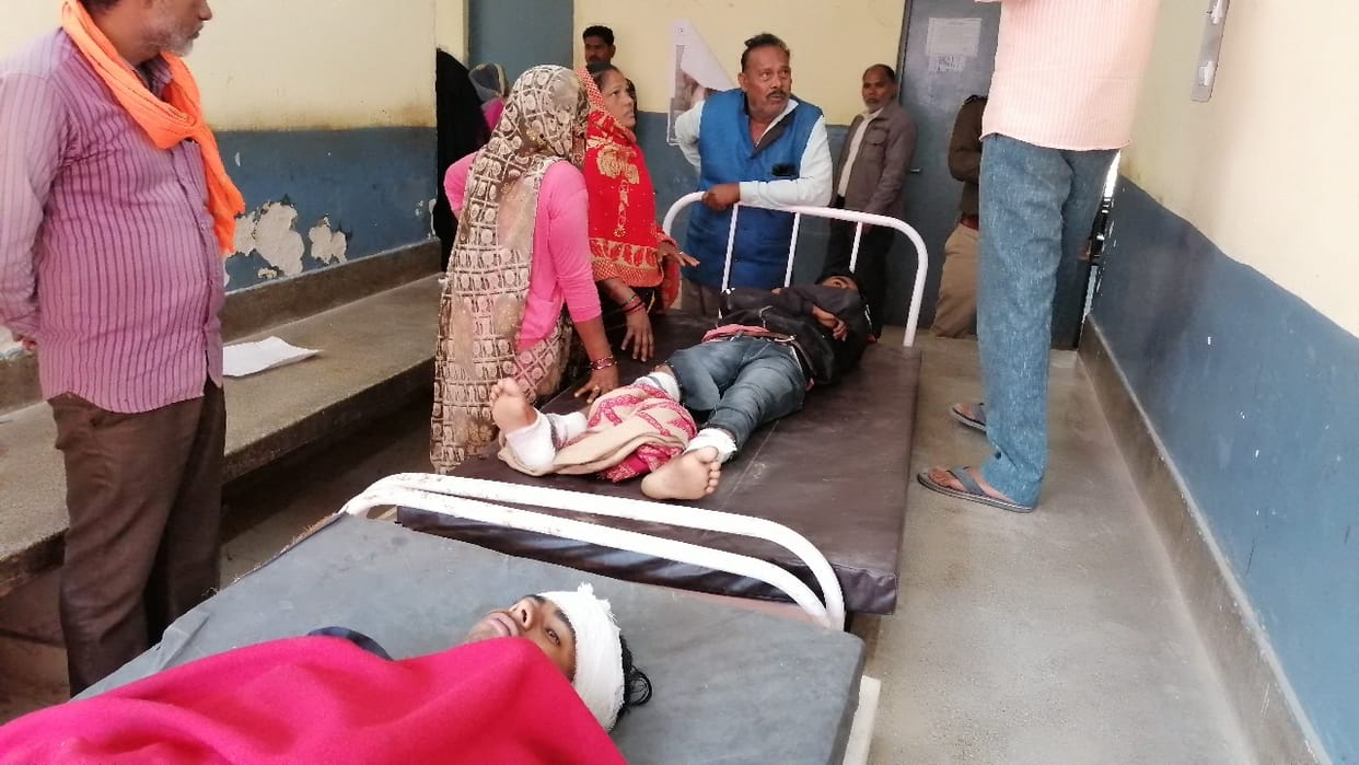 Unnao Accident, Dumper laden with ballast hits bike, student going to appear for exam dies, two injured
