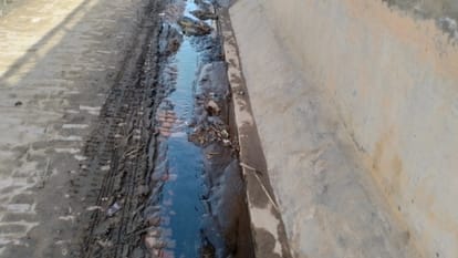 MP adopted village Kiwana is still an orphan, No facilities, villagers suffer