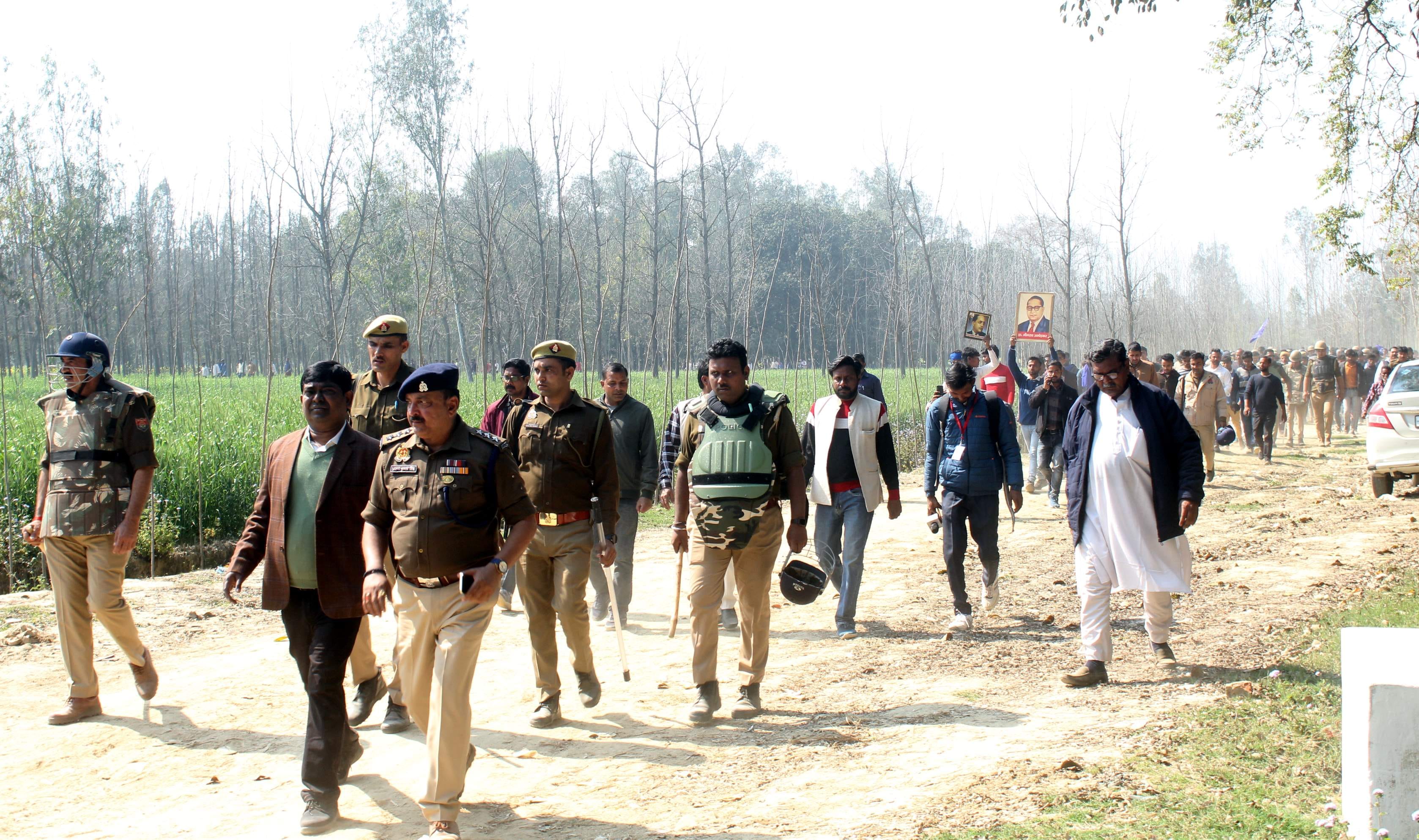 Rampur Silaibara: Mother sat with son dead body in her lap for seven hours, last rites performed amid uproar