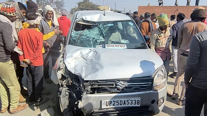 Sambhal: ट्रक ने कार को मारी टक्कर, मरीज लेकर दिल्ली जा रहे चालक की मौत, हाईवे पर लग गया जाम Sambhal: Truck hits car, driver going to Delhi with patient dies, jam occurs on highway