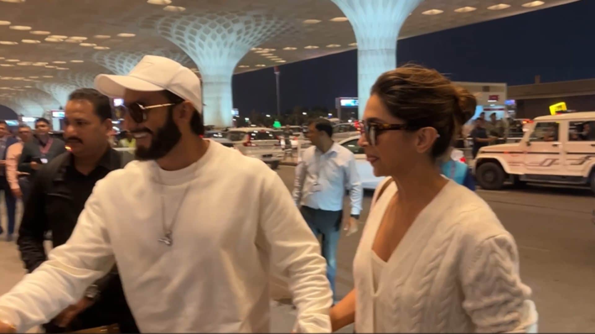 DEEPIKA PADUKONE RANVEER SINGH FLYING TO JAMNAGAR FOR PRE WEDDING FUNCTION OF ANANT AMBANI RADHIKA MERCHANT