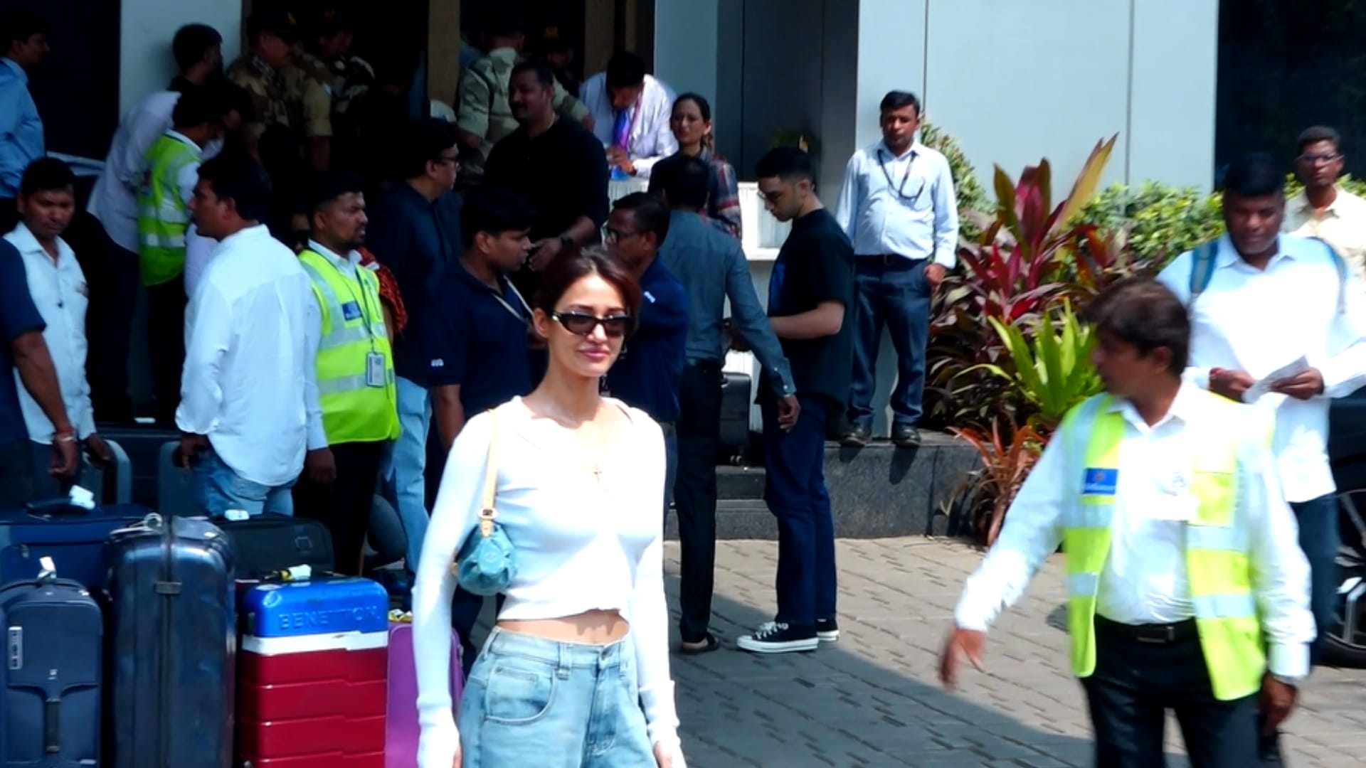Anant ambani Radhika Merchant Pre Wedding kiara sidharth disha varun shahid sonali sara riteish genelia reach