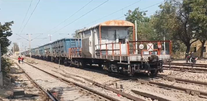 People are crossing the railway tracks putting their lives in danger in Auraiya, officials said do not do this