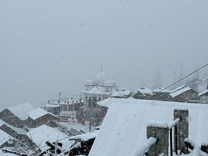 Uttarakhand Weather Update Snowfall on high peaks including Harsil severe cold