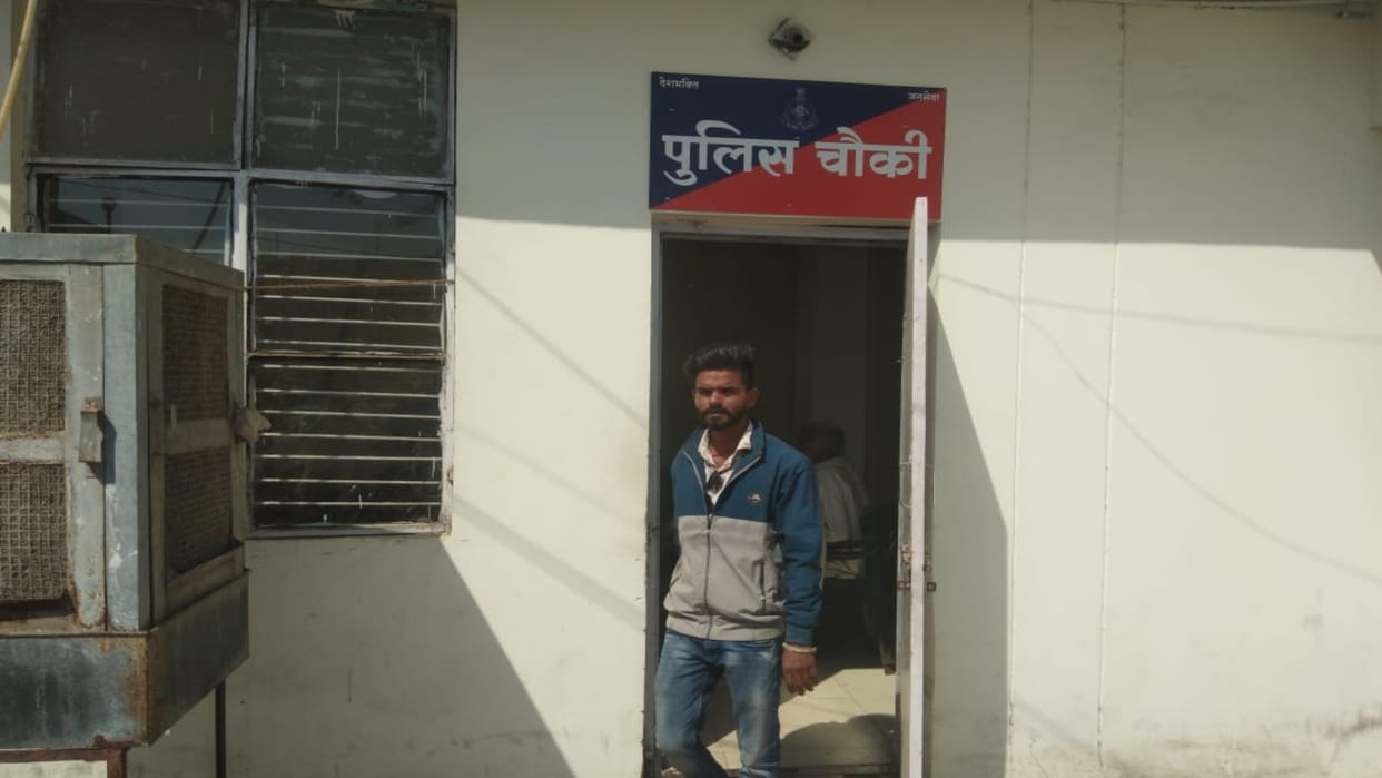 Tikamgarh News Bike driver dies after collision with Maruti car on Sagar Road