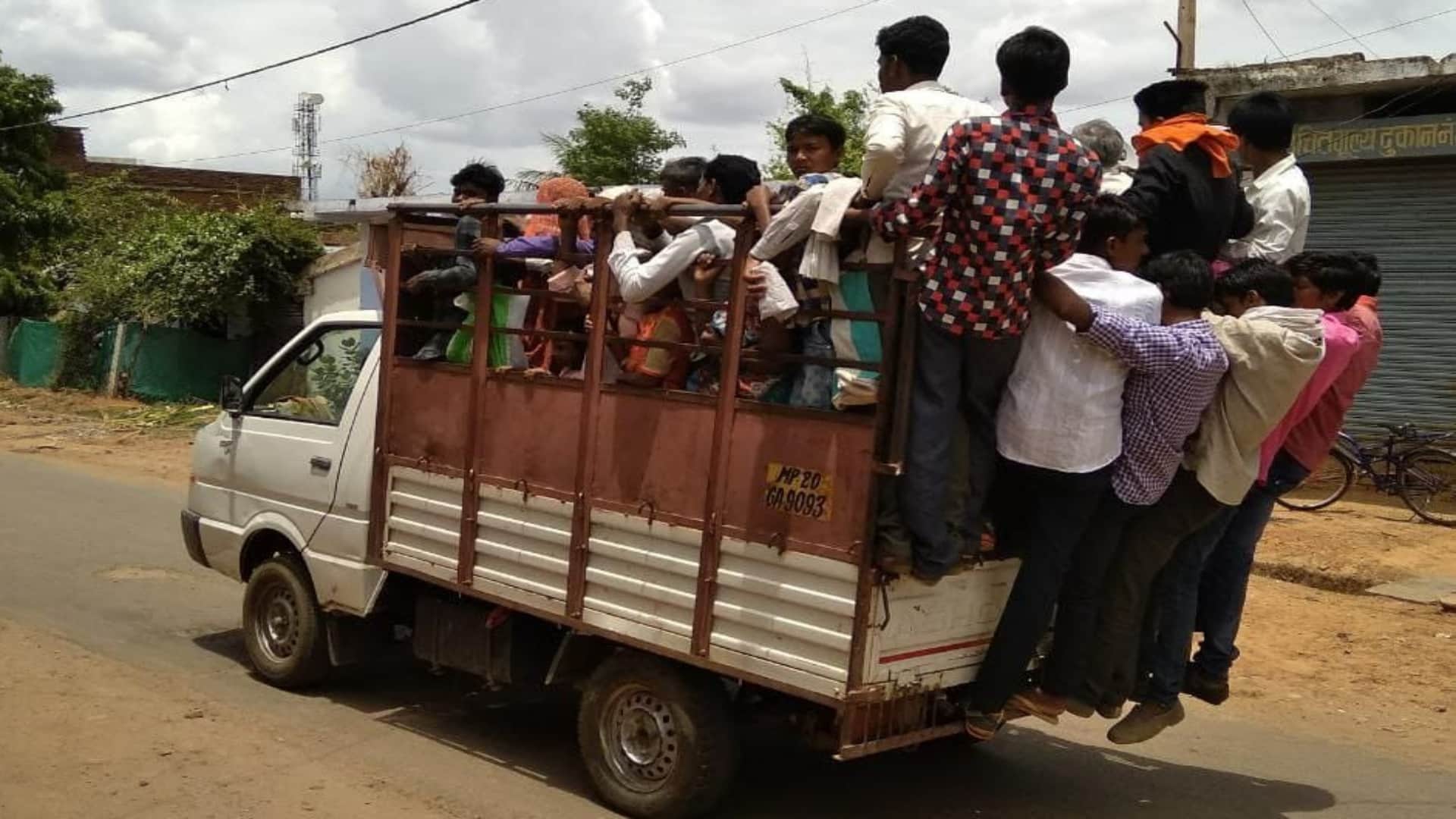 People of Damoh risk their lives to work as laborers