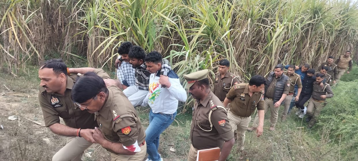 Encounter between police and cow herders in Muzaffarnagar, four miscreants arrested