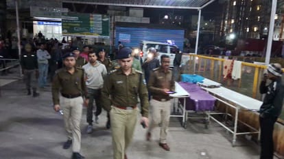 Muzaffarpur News: Doctor returning home was overtaken by criminals and shot; Died on spot