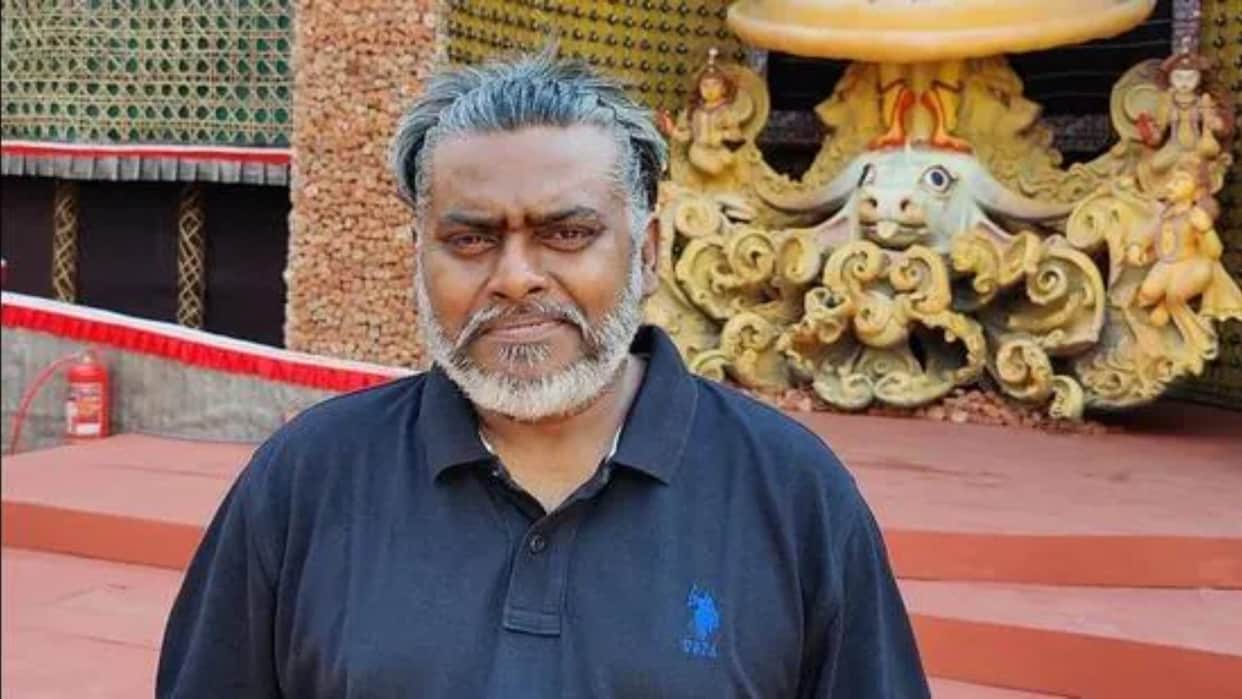 Dibyendu Bhattacharya said Bollywood have become very racist and don not prefer casting darker skinned actors