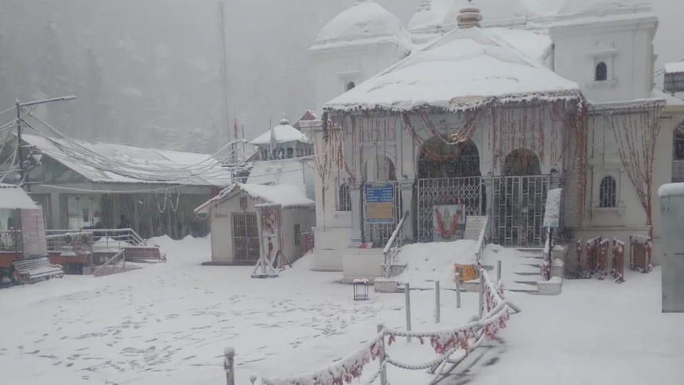 Uttarakhand Weather Snowfall again in Harsil Hemkund and Auli including Char Dham Photos