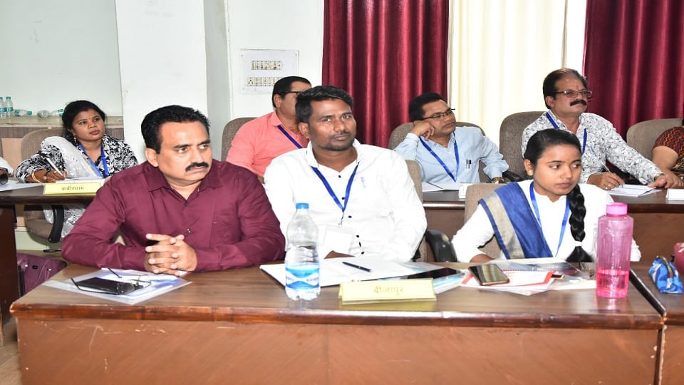 Target to make 20 thousand children literate Ulas centers will be opened in every village in Bijapur