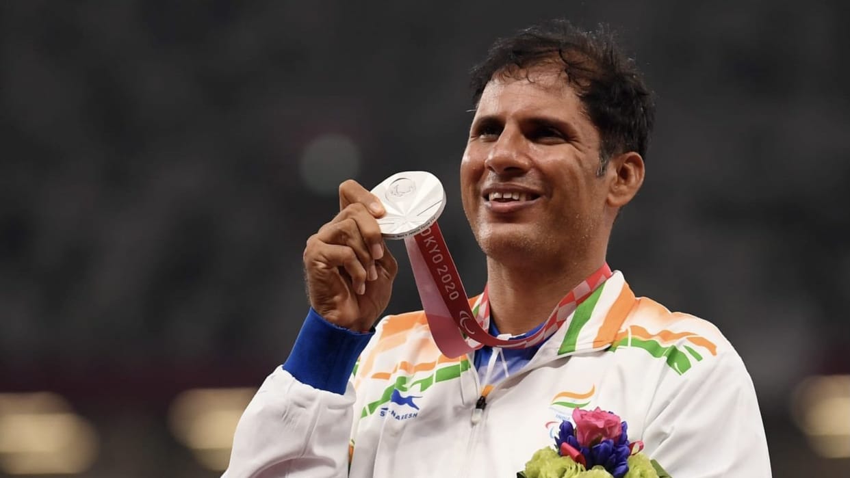 Lok Sabha: Lost two hands and became an example of courage, now Devendra Jhajharia will challenge in politics