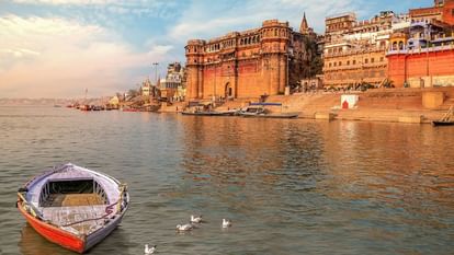 Varanasi Smart City conducting survey with one aircraft and 8 drones for 3D map