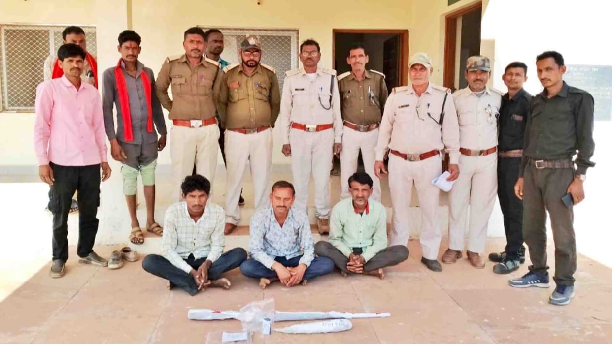 Damoh News: Three hunters caught in Rani Durgavati Tiger Reserve
