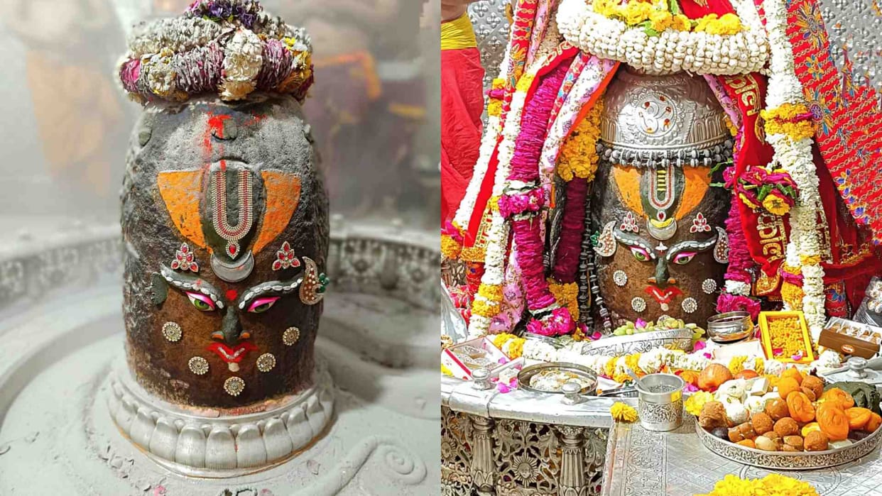 Ujjain Mahakal: Baba Mahakal dressed in Bhasmarti wearing a garland of Makhana