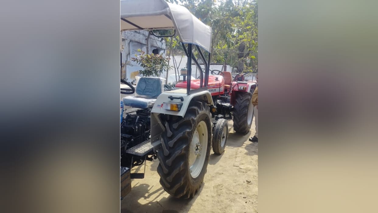 An accused sold more than 50 tractors from Rajasthan in Haryana and UP