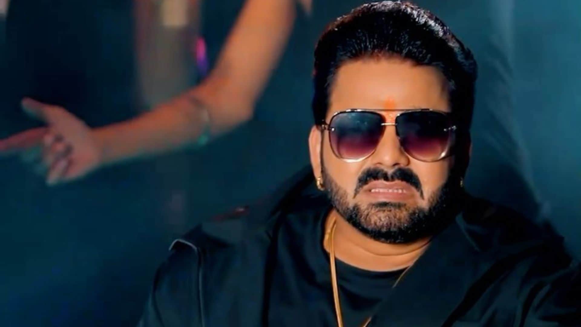 Film Stars in Lok Sabha Election 2024 Hema Malini Pawan Singh Ravi Kishan Manoj Tiwari Contest In The Election