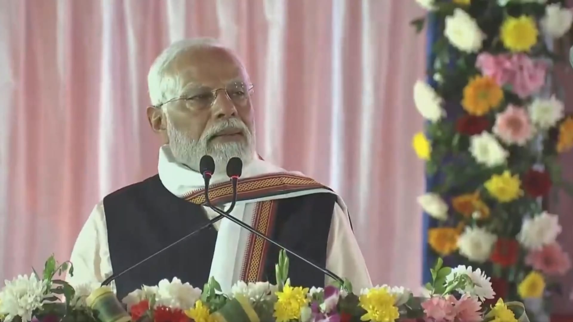 बंगाल में पीएम मोदी