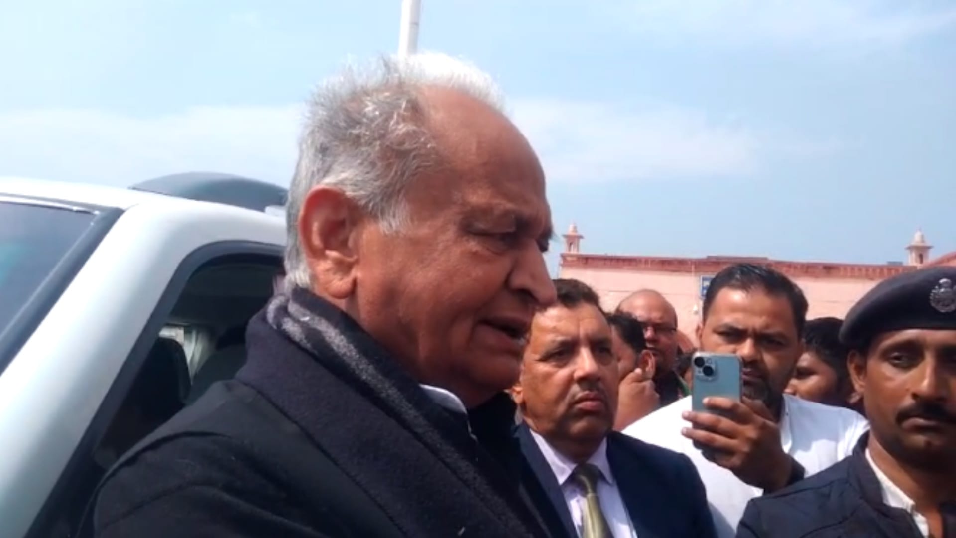 पूर्व सीएम अशोक गहलोत