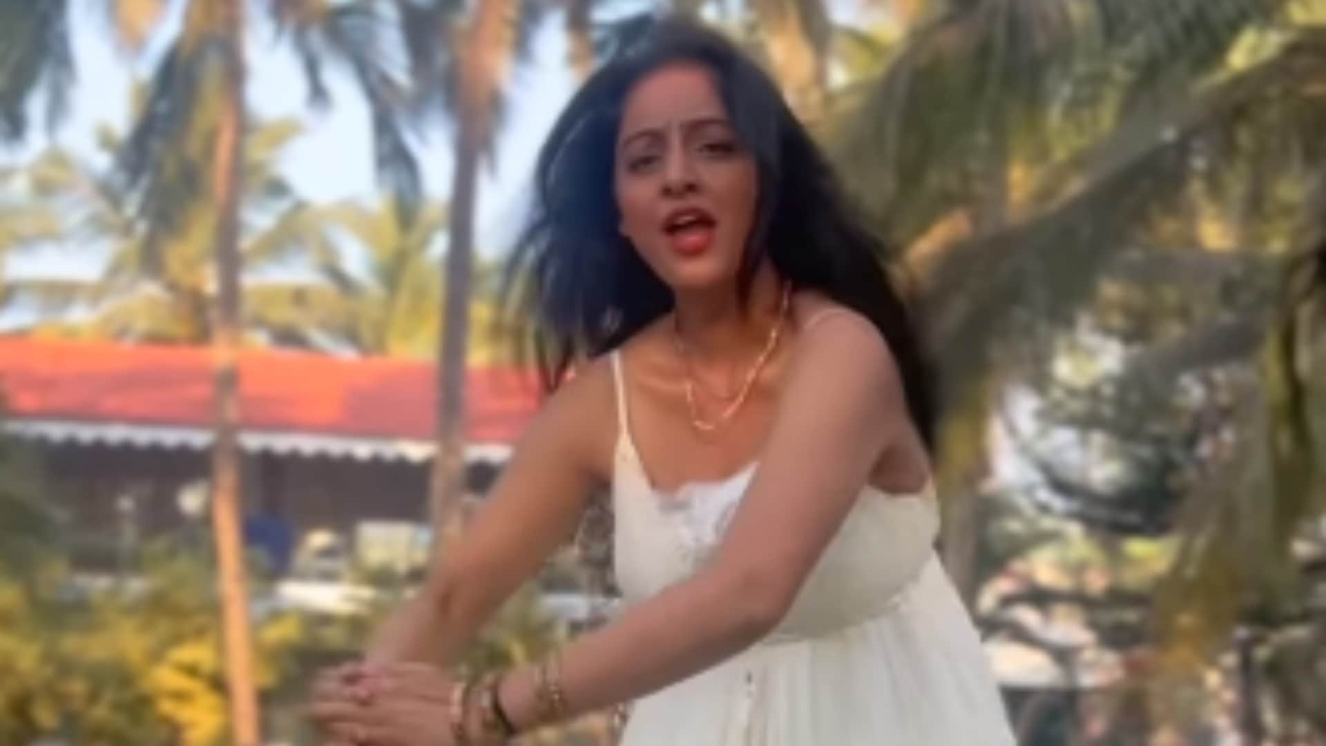 TV Stars Who Have Highly Educated Rupali Ganguly Dipika Singh Gaurav Khanna Karan V Grover