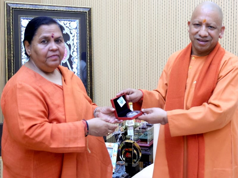 Former CM of Madhya Pradesh Uma Bharti meets to CM Yogi Adityanath.
