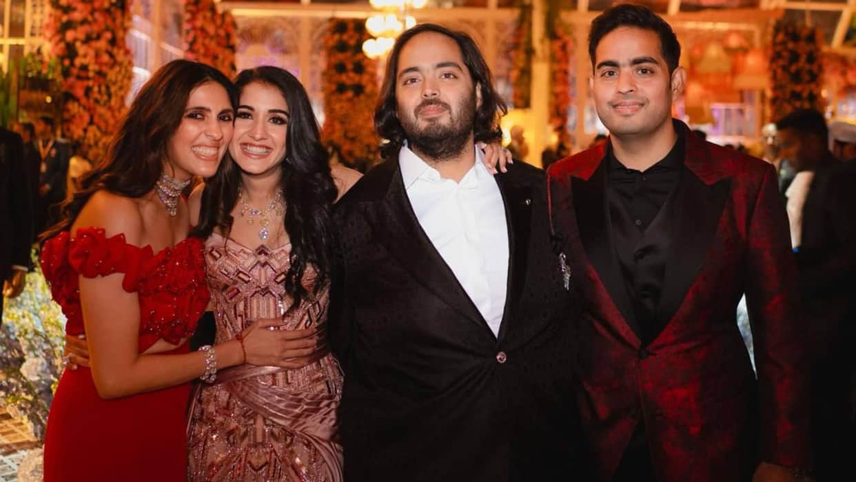 anant radhika pre wedding inside photos went viral suhana khan kareena kpoor sif ali khan kiran rao shloka