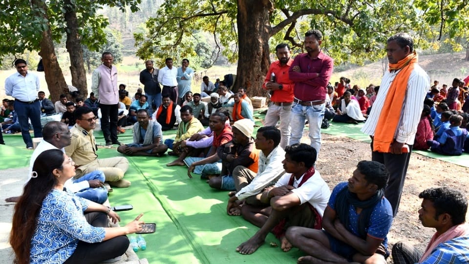 Balrampur Ramanujganj Good governance reached Bhutahi village for first time for regeneration of tribe