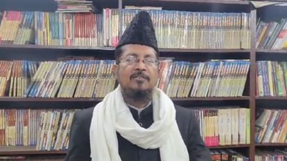 Maulana Shahabuddin Razvi targeted SP chief Akhilesh Yadav in Bareilly