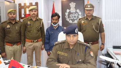 Etawah: बेटे ने दबाया था मां का गला, पोस्टमार्टम रिपोर्ट में हुआ चौंकाने वाला खुलासा Etawah: Son had murdered mother