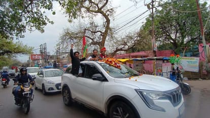 Auraiya: Violation of Section 144, SP workers demonstrated strength, Sadar Kotwal and LIU Inspector suspended