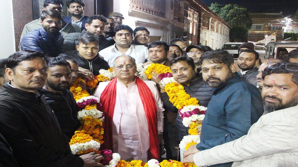 wait on Aligarh Lok Sabha seat