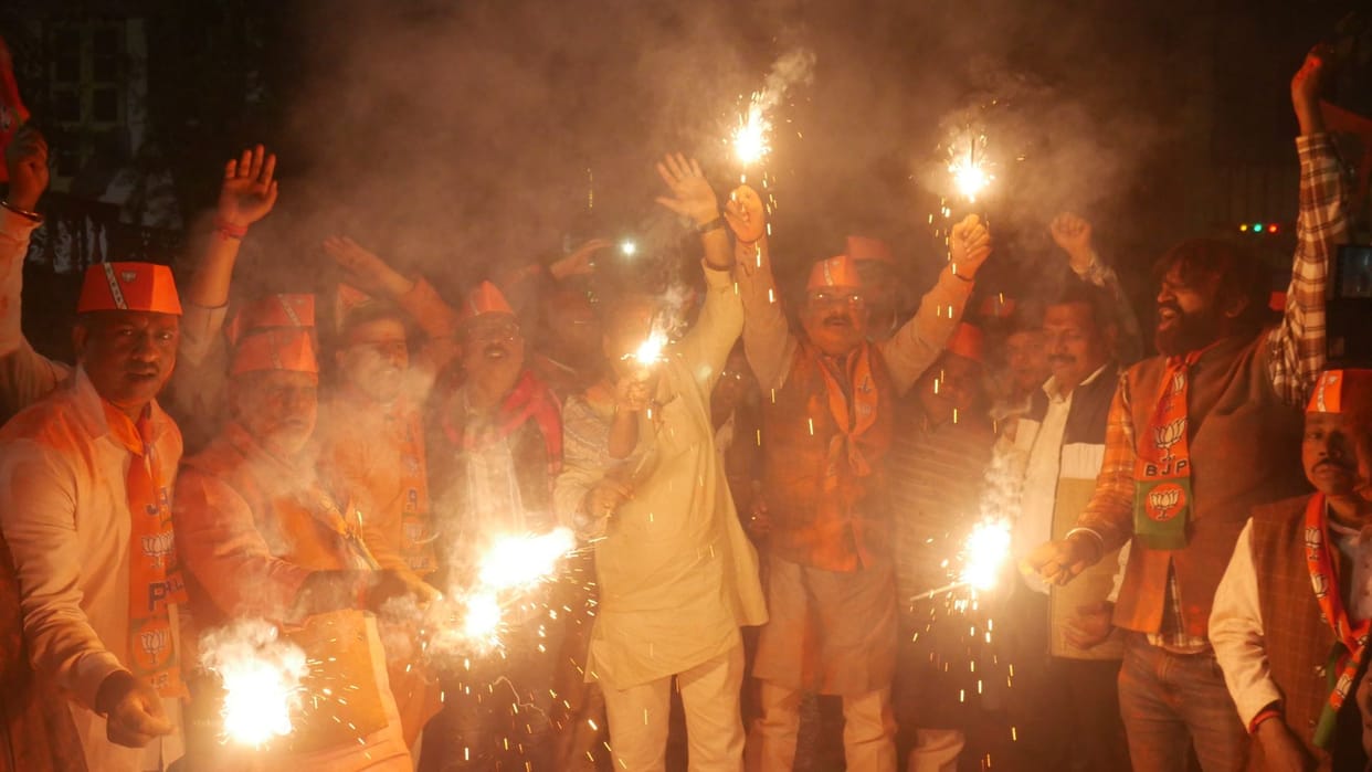 Lok Sabha Election BJP candidate PM Modi from varanasi leaders celebrated moment