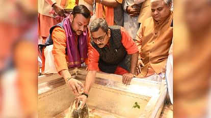Baba Vishwanath Rudrabhishek PM Modi in kashi