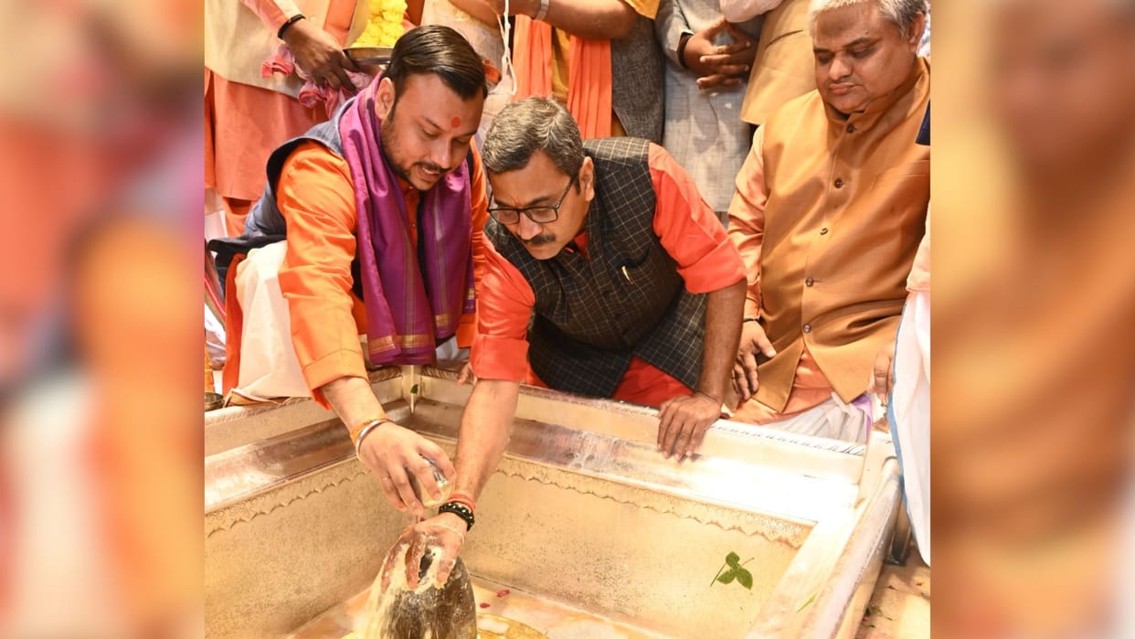 Baba Vishwanath Rudrabhishek PM Modi in kashi