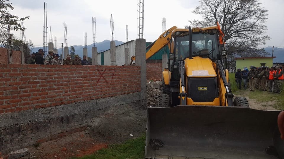 Haldwani Encroachment: Forest Department start removing encroachment in bagjala Haldwani