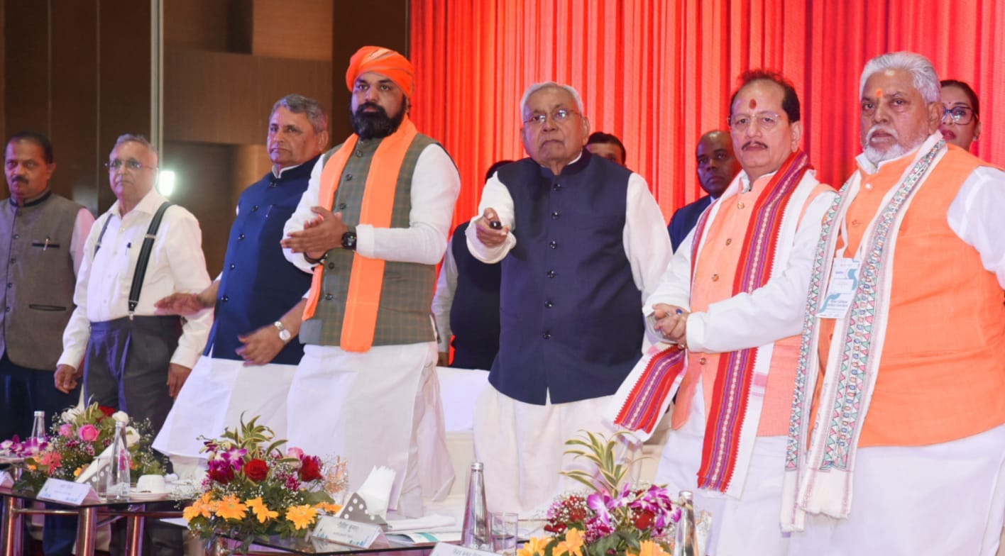 सीएम नीतीश कुमार और उपमुख्यमंत्री सम्राट चौधरी, विजय सिन्हा।