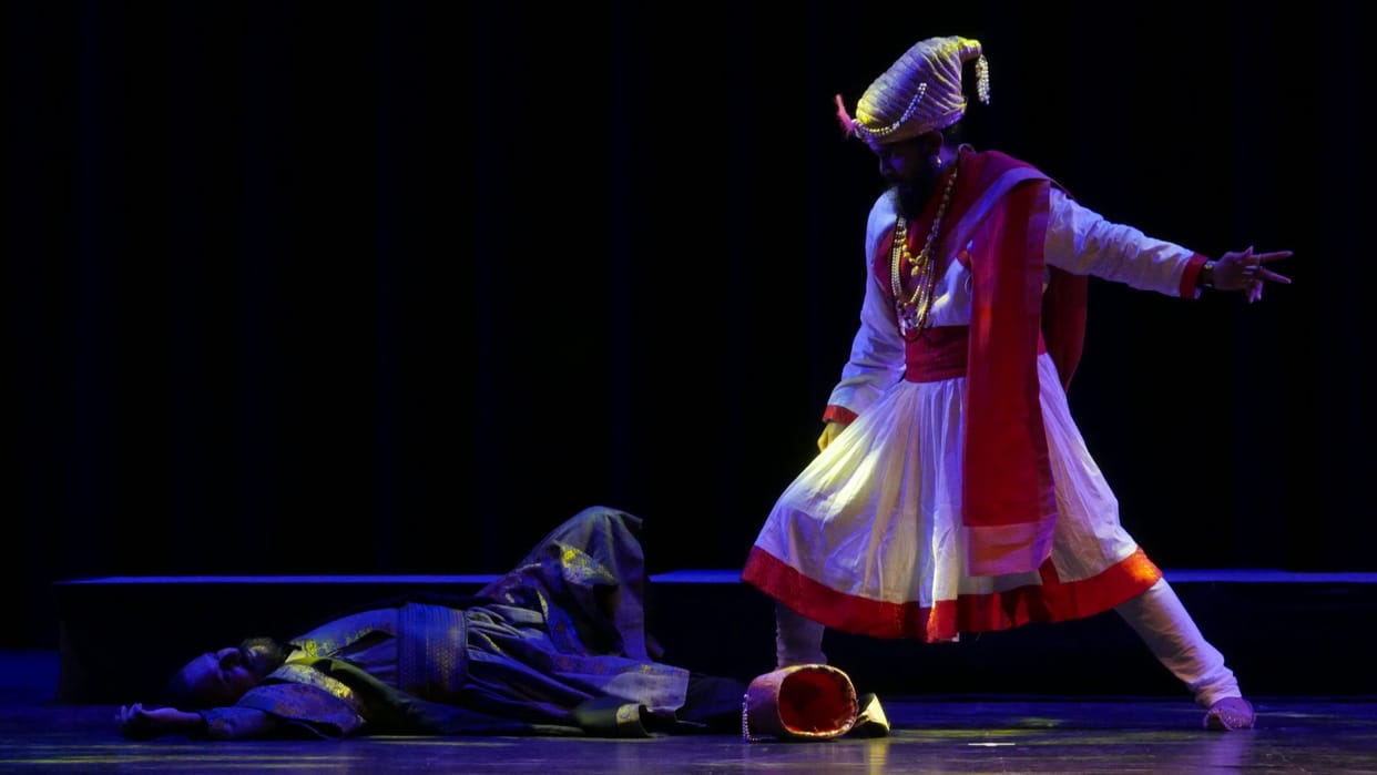 Hindavi Swaraj performed in rudraksha auditorium story of Shivaji's struggle with Mughals