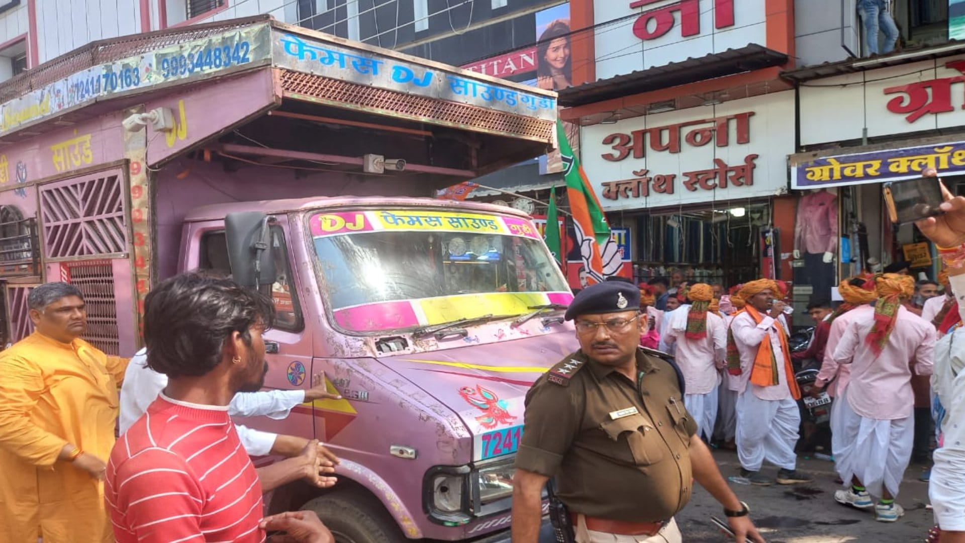 खंडवा सांसद के दोबारा प्रत्याशी घोषित होने पर निकली बीजेपी की रैली