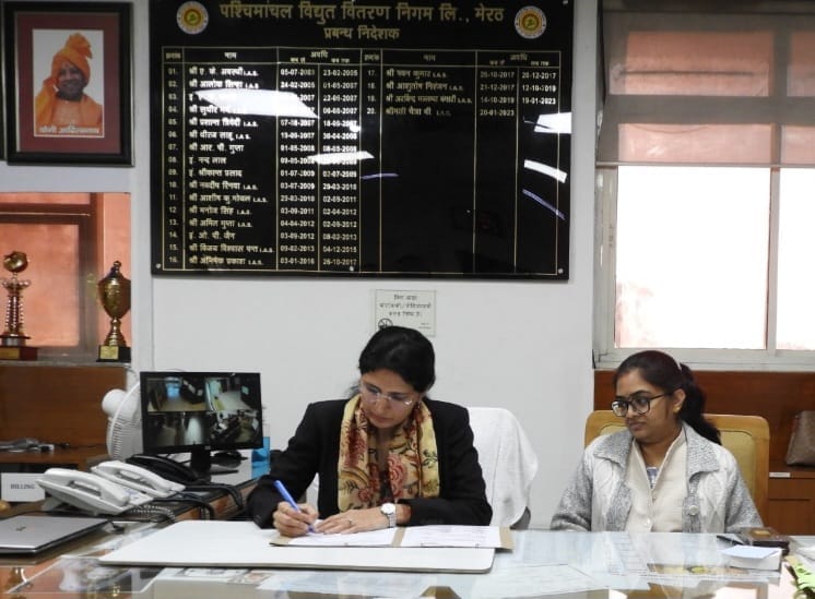 IAS Isha Duhan takes charge as Managing Director PVVNL