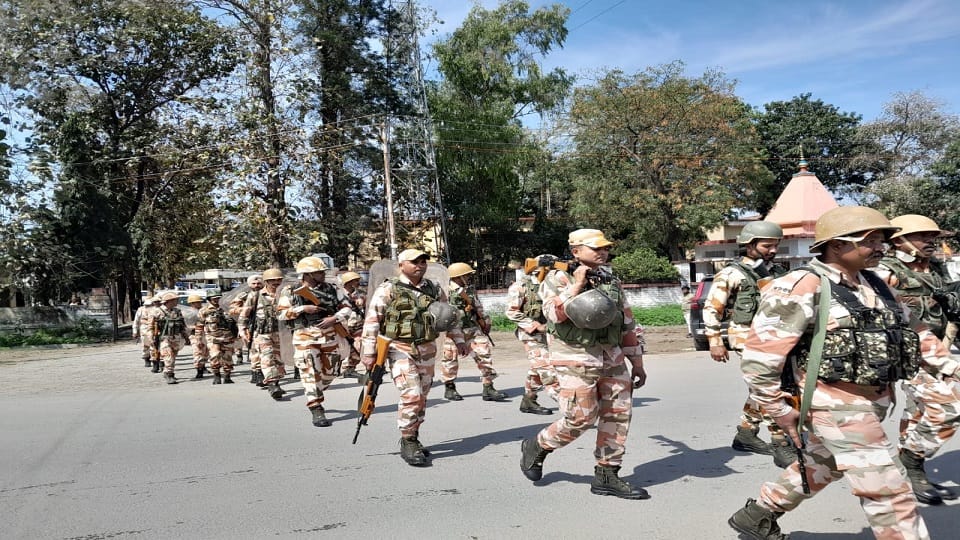 Police did flag march with ITBP in haldwani