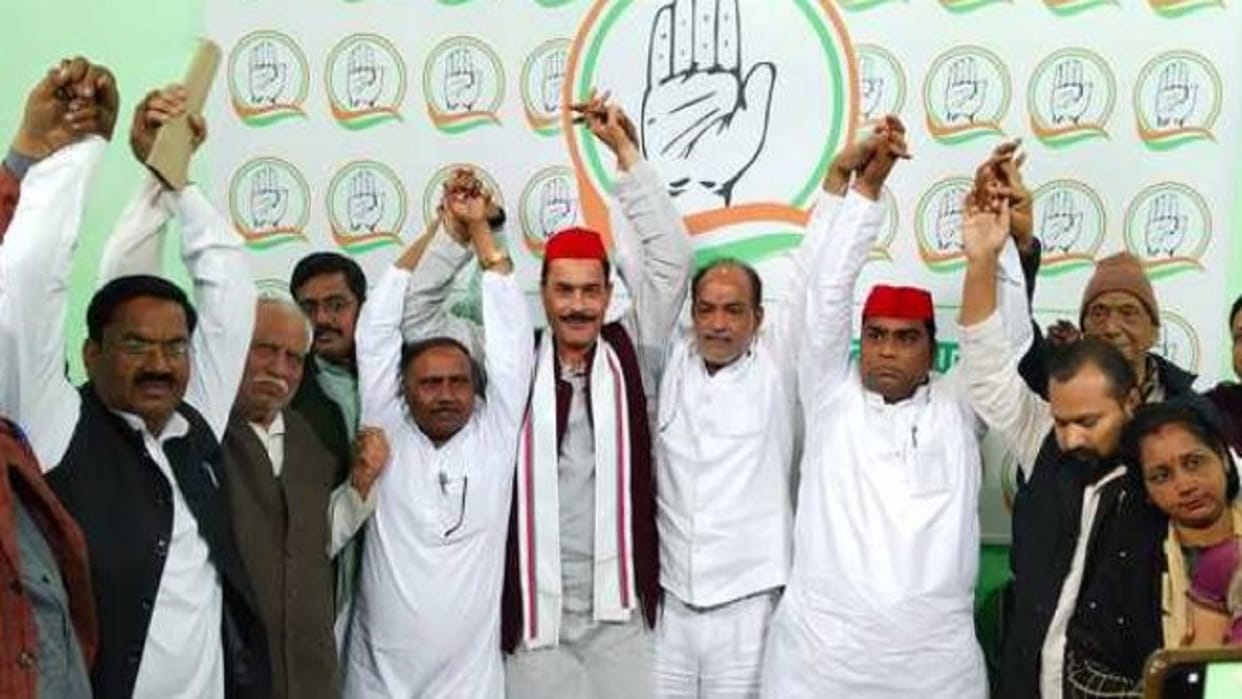 SP-Congress leaders gathered under one roof in Shahjahanpur
