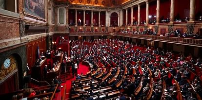 French lawmakers approve bill that makes abortion constitutional right in France